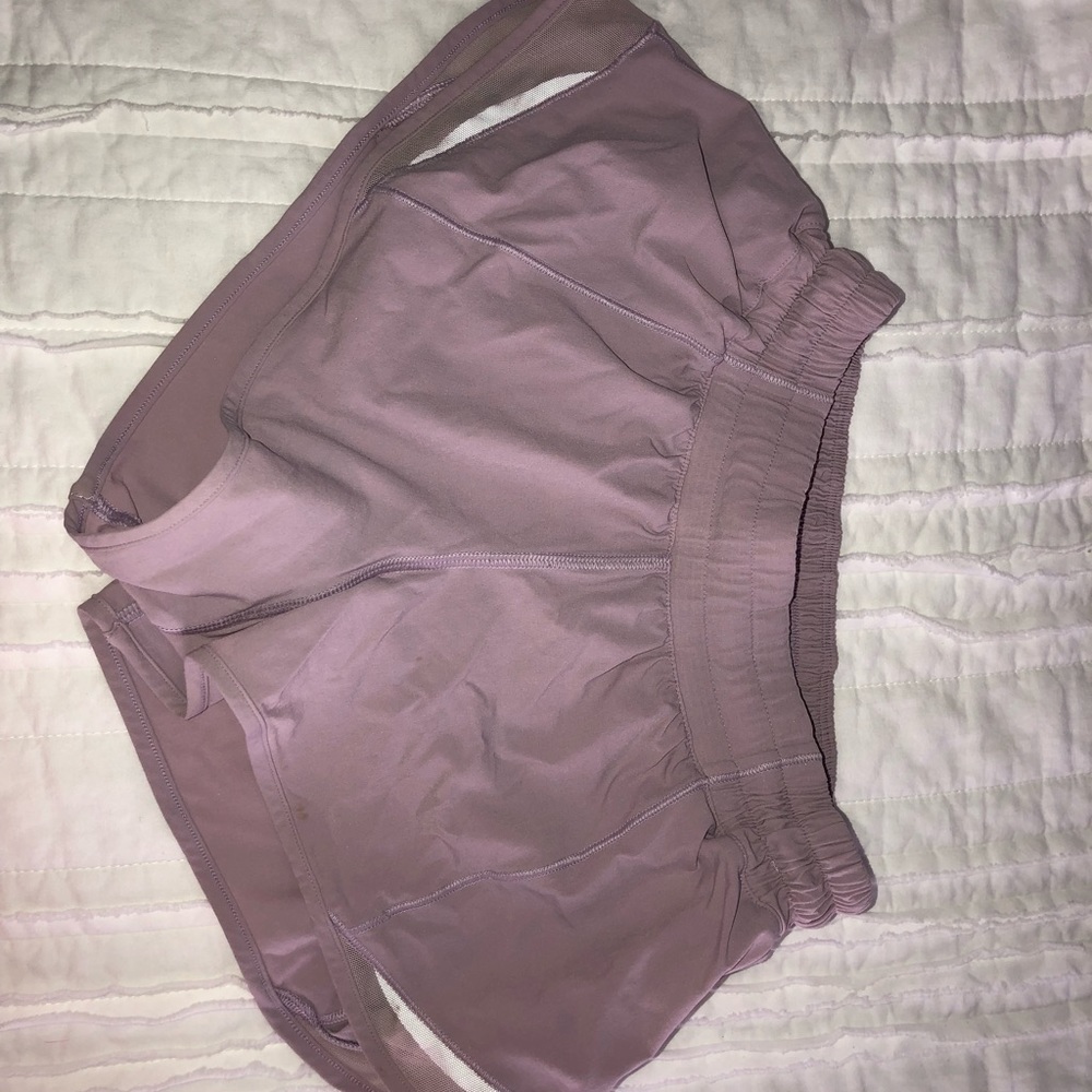 Lulu lemon Hotty Hot shorts 2.5 inches